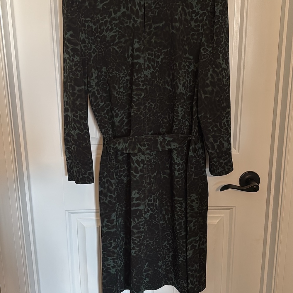 Lark & Ro Gray Long Sleeve Sheath Dress